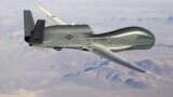 Американский самолёт-беспилотник Global Hawk весит 14 тонн и является крупнейшим в мире БПЛА