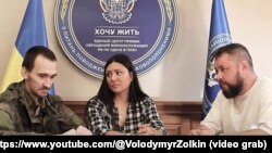 Ирина Крынина и Евгений Ковтков во время интервью Дмитрия Карпенко