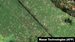 Последствия обстрелов в Донецкой области. Спутниковый снимок, опубликованный Maxar Technologies 7 июня 2022 года. Он сделан 6 июня 2022 года возле Славянска