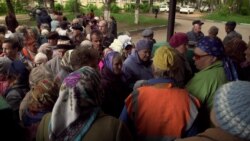 Очередь: как предприниматель во Владимирской области бесплатно кормит пенсионеров