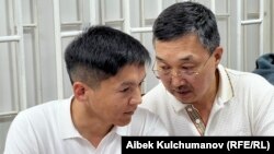 Жоомарт Карабаев и его адвокат Акынбек Ногоев