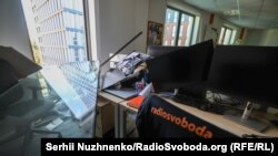 Офис киевского бюро Радио Свободная Европа/Радио Свобода (РСЕ/РС) после российского удара