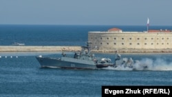 Малый противолодочный корабль "Суздалец" Черноморского флота РФ