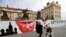 Акция протеста около пражского замка в 2019 году