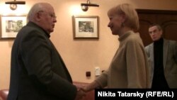 Людмила Телень с Михаилом Горбачевым в 2012 году