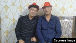Хуррам Бердиев с сыном 