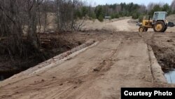 Жители деревни Павлушкино сами ремотрируют мост через Переборашку